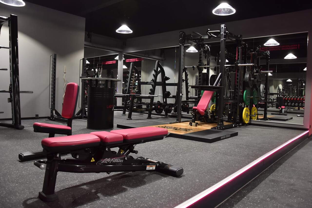 Thick Rubber Flooring colour red