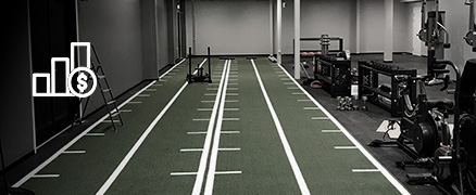 different-levels Pavigym Turf Kunstrasenbahnen in einem Fitnessstudio